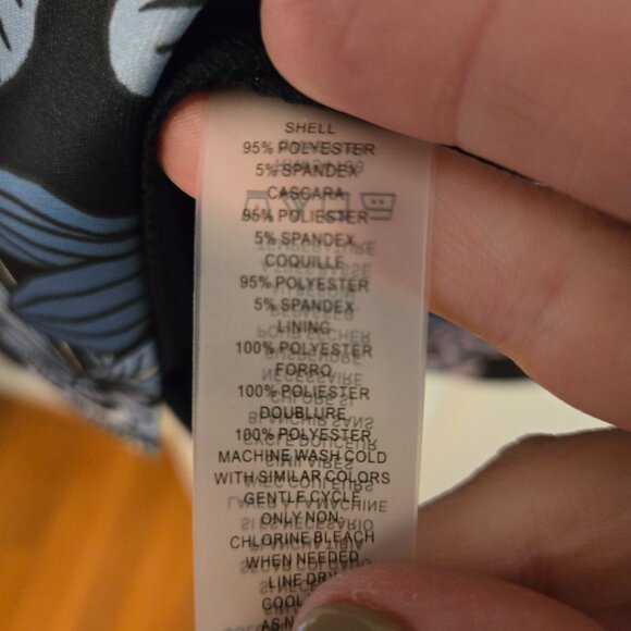 Womens NWT Vince Camuto Size 4 Navy Blue Floral Sheath Vneck dress - Picture 8 of 8